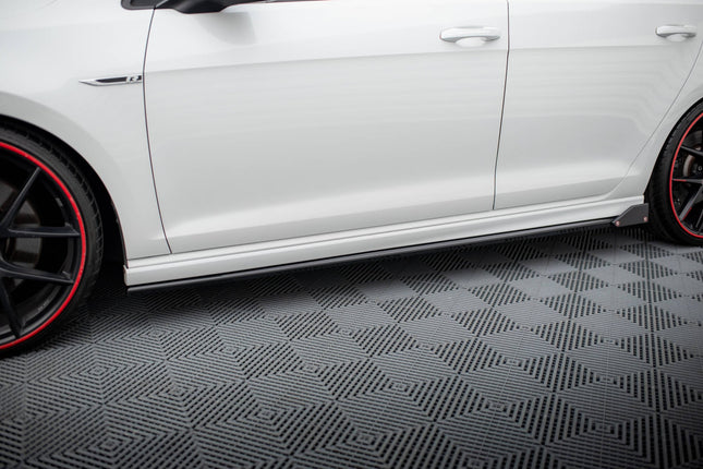 Sidokjolar V.3 med flaps för VW Golf R/R-Line MK7