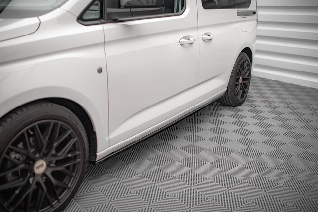 Sidokjolar för VW Caddy MK5/Ford Transit Connect MK3