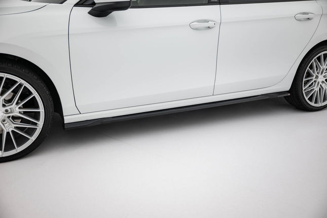 Sidokjolar för VW Passat B9