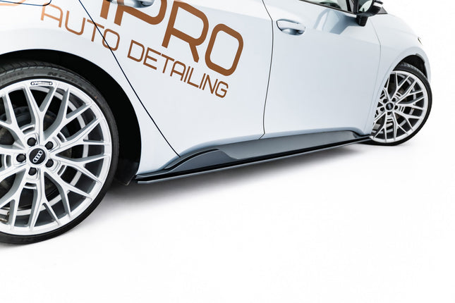 Sidokjolar Street Pro för Cupra Born MK1
