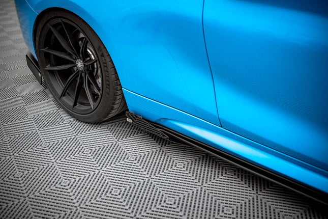 Sidokjolar Street Pro med flaps för BMW M2 F87
