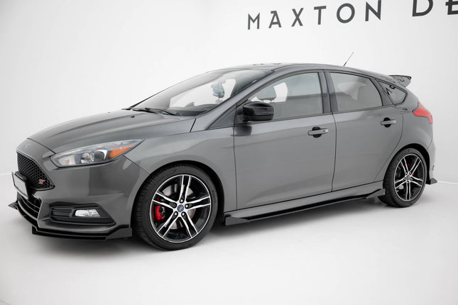 Sidokjolar Street Pro med flaps för Ford Focus ST MK3 Facelift