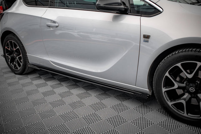Sidokjolar Street Pro med flaps för Opel Astra GTC OPC-Line J