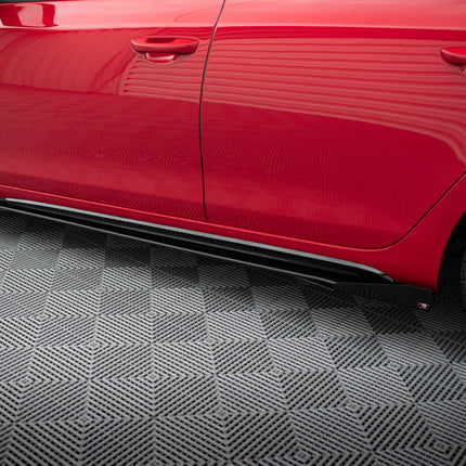 Sidokjolar Street Pro med flaps för VW Golf GTI MK6