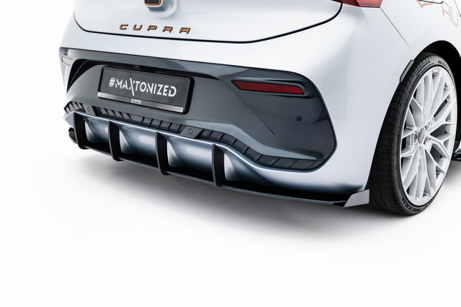 Diffuser Street Pro med flaps för Cupra Born MK1