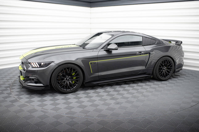 Sidoflaps för Ford Mustang GT MK6