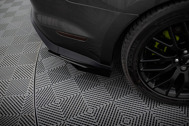 Bakre sidoflaps för Ford Mustang GT MK6