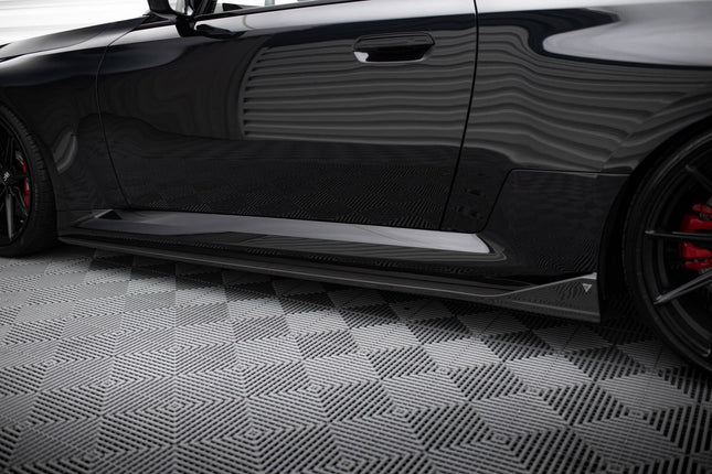 Sidokjolar i prepreg-kolfiber för BMW M2 G87