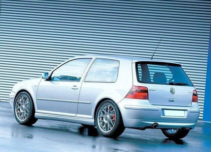 Bakre stötfångarförlängning för VW Golf 4 25'TH Anniversary-look (med avgasurtag)