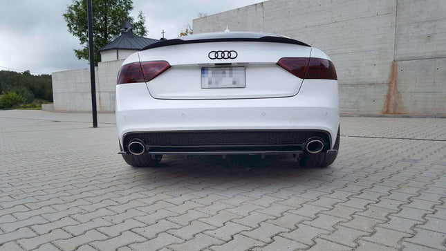 Diffuser med vertikala stag för Audi A5 S-Line 8T Facelift