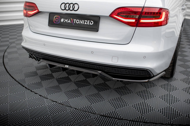 Diffuser med vertikala stag för Audi A4 Competition B8 Facelift