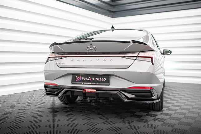 Diffuser med vertikala stag för Hyundai Elantra MK7