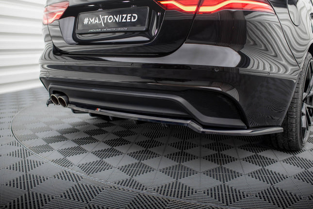 Diffuser med vertikala stag för Jaguar XE X760 Facelift