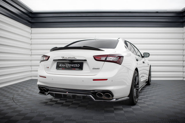 Diffuser med vertikala stag för Maserati Ghibli MK3 Facelift