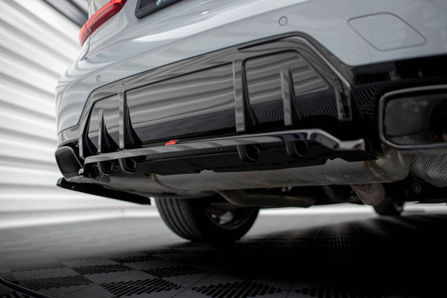 Diffuser V.1 med vertikala stag för BMW M340i G20/G21 Facelift