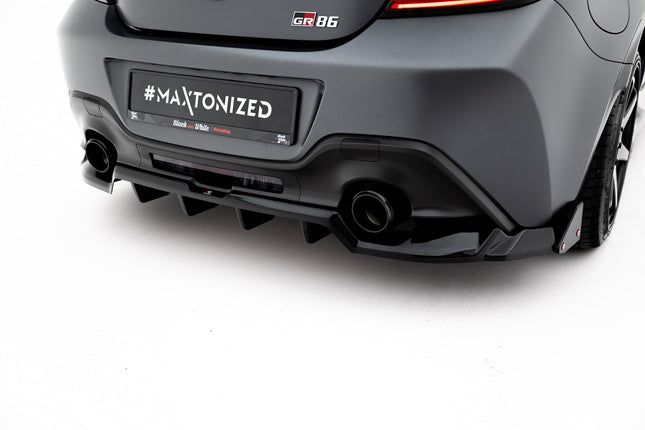 Diffuser V.1 med flaps och vertikala stag för Toyota GR86 MK1