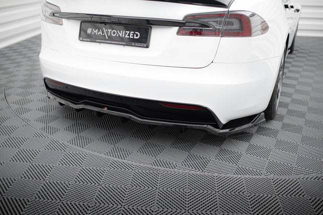 Diffuser V.1 med vertikala stag för Tesla Model S Plaid MK1 Facelift