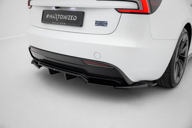 Diffuser V.2 med vertikala stag för Tesla Model 3 Performance MK1 Facelift