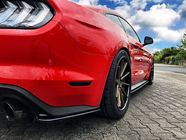 Bakre sidosplitters för Ford Mustang MK6 Facelift