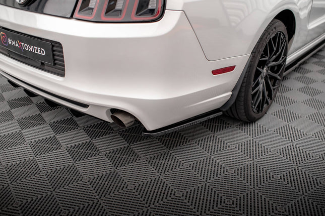 Bakre sidosplitters för Ford Mustang MK5 Facelift