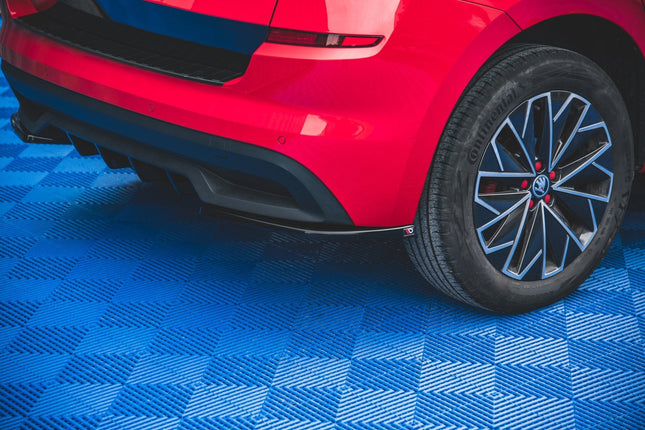 Bakre sidosplitters för Skoda Kamiq MK1