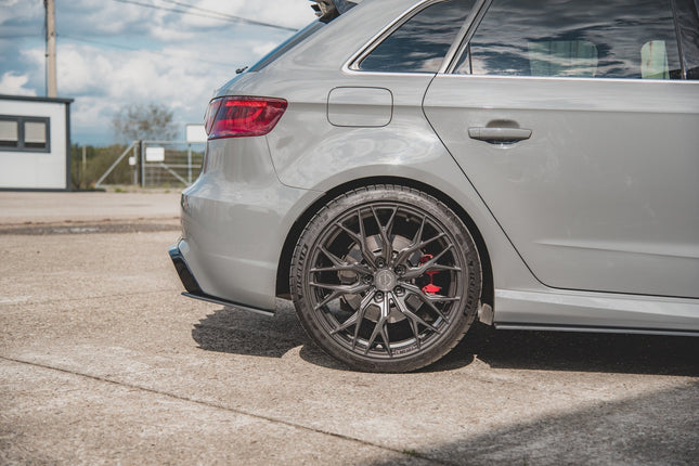 Bakre sidosplitters Street Pro för Audi RS3 8V Sportback