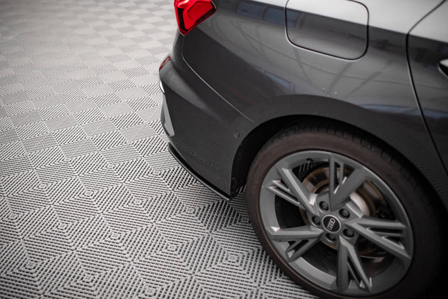 Bakre sidosplitters Street Pro för Audi S3 Sedan 8Y