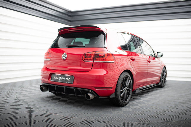 Bakre sidosplitters Street Pro med flaps för VW Golf GTI MK6