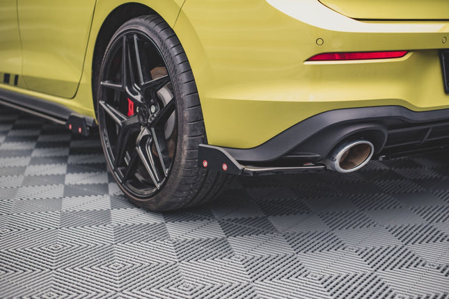 Bakre sidosplitters V.1 med flaps för VW Golf GTI Clubsport MK8