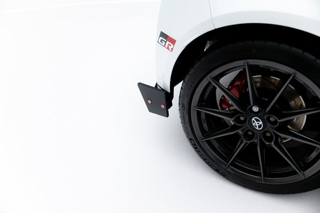 Bakre sidosplitters V.2 med flaps för Toyota GR Yaris MK4