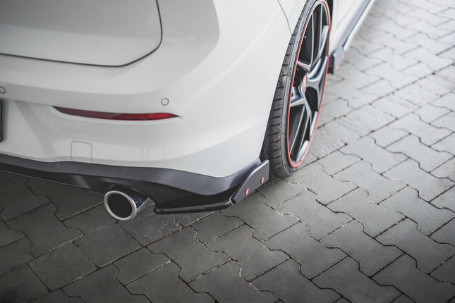 Bakre sidosplitters V.2 med flaps för VW Golf GTI/GTE MK8