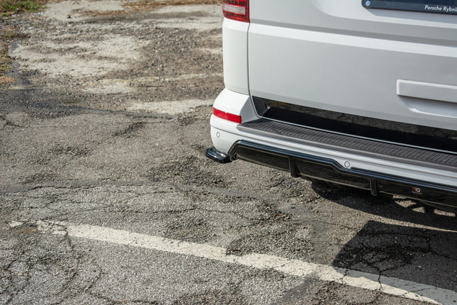 Bakre sidosplitters för VW T6