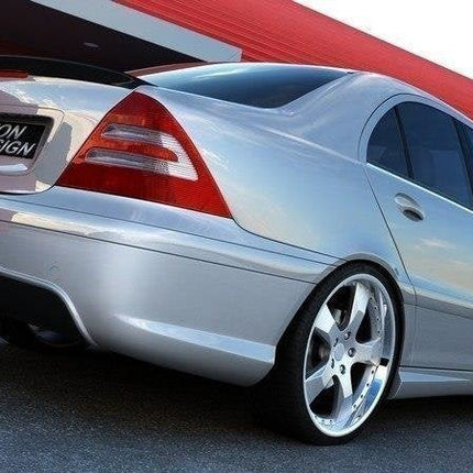 Bakre stötfångare för Mercedes C-Klass W203 (AMG 204-look)