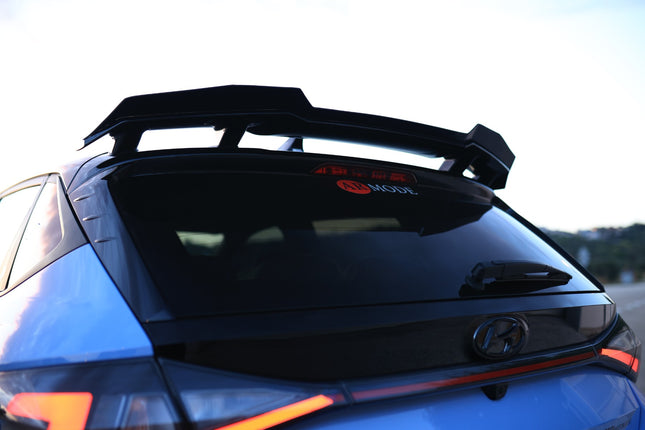 Takspoiler i blanksvart för Hyundai i20 N MK3