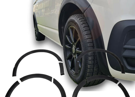 Blanksvarta Hjulbågsförlängningar Volkswagen Transporter T6.1 2019-2021 (8 delar)